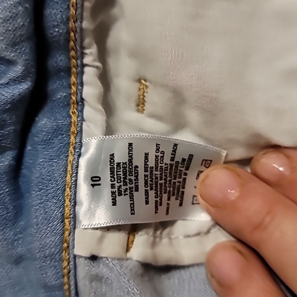 LIGHT BLUE DISTRESSED AERO DENIM SHORTS SIZE 10 - Picture 4 of 8